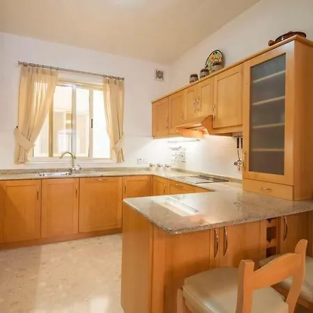 Apartment Malta Paradise *